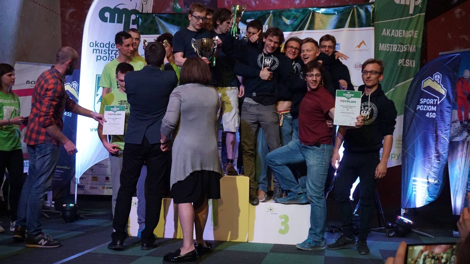 Wspinacze na podium