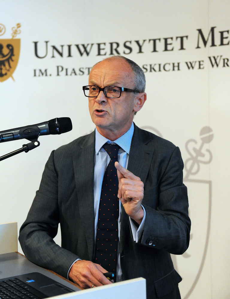 Prof Piotr Ponikowski