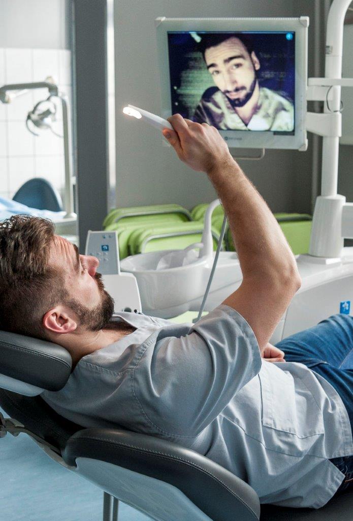 selfie dentysty
