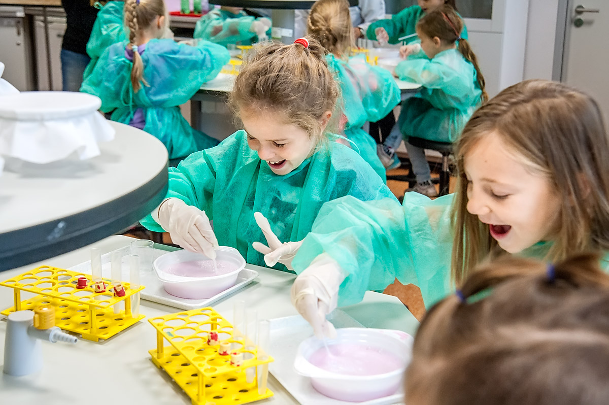 Praktyczna Nauka Zawodu_Magiczne Laboratorium