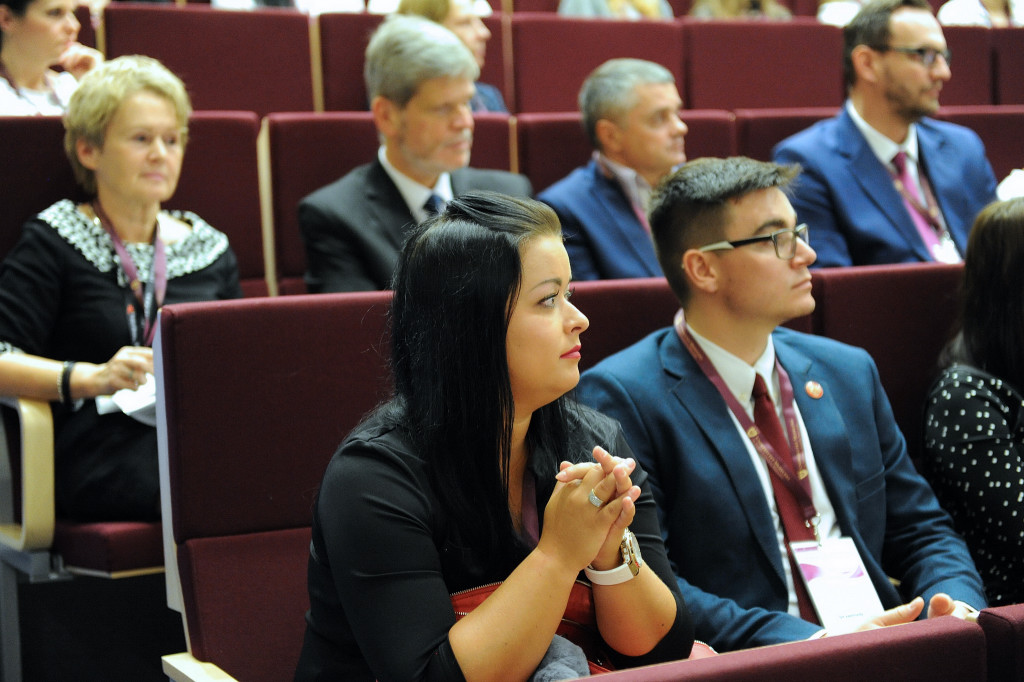Uczestnicy konferencji na sali