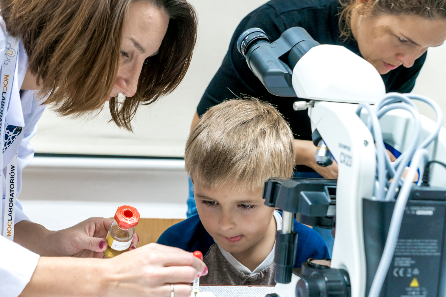 noc laboratoriów