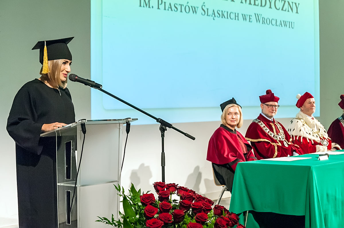Absolwentówka lekarzy2
