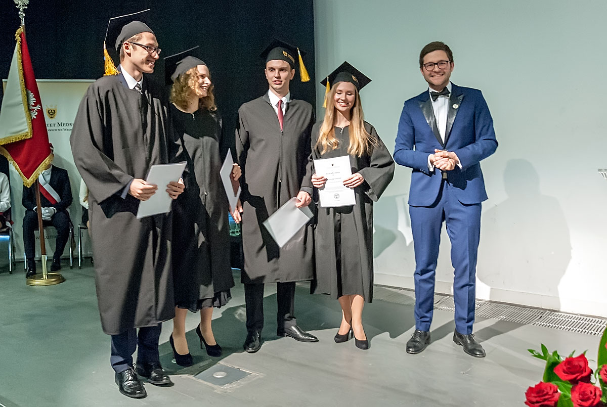 Absolwentówka lekarzy 9