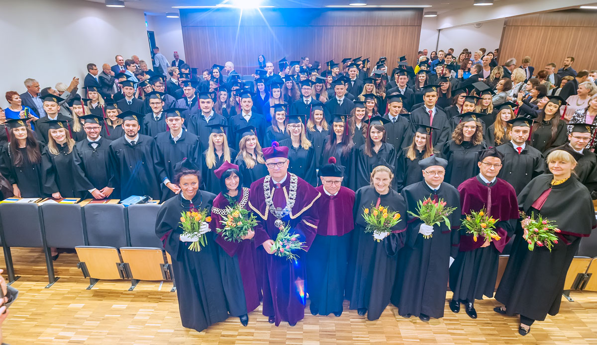 Uczestnicy absolwentówki
