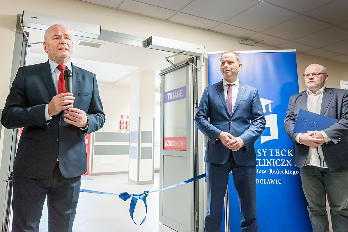 Rektor prof. Marek Ziętek