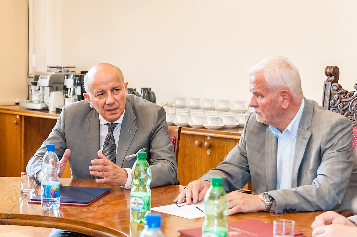 Adam Grehl, rektor UMW prof. Marek Ziętek