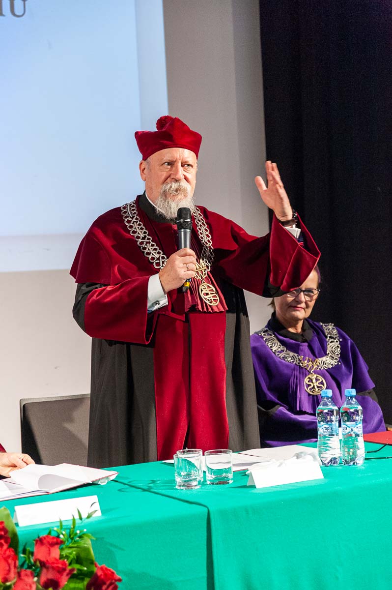 Dziekan WL umedwroc prof. Andrzej Hendrich