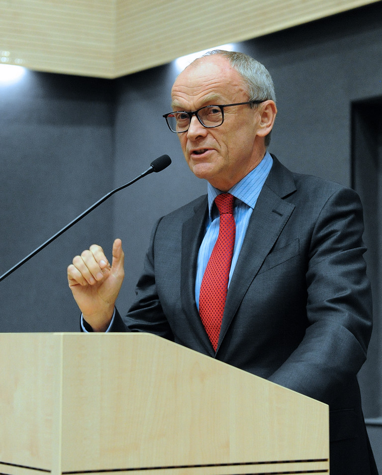 prof. Piotr Ponikowski umedwroc