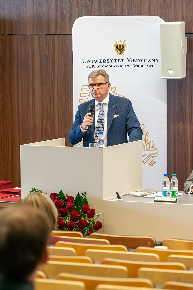 Posiedzenie Senatu umedwroc prof. R. Zdrojowy