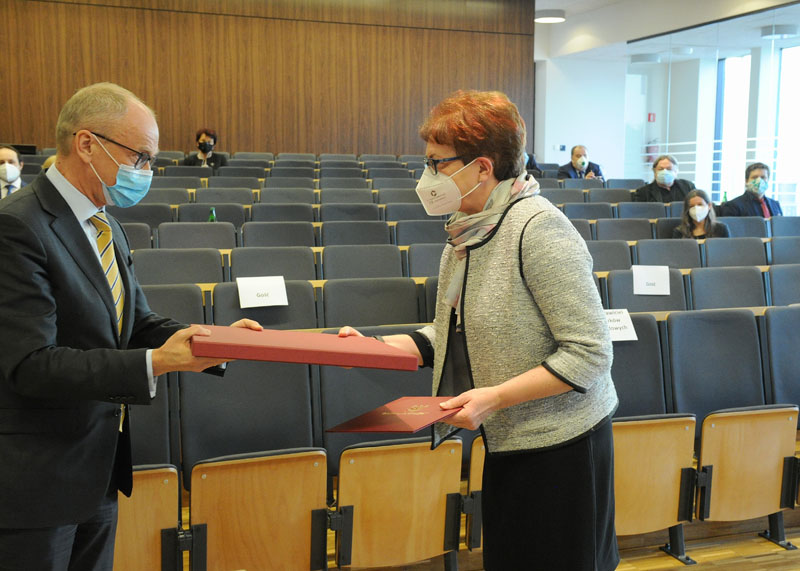 Prof. Barbara Królak-Olejnik