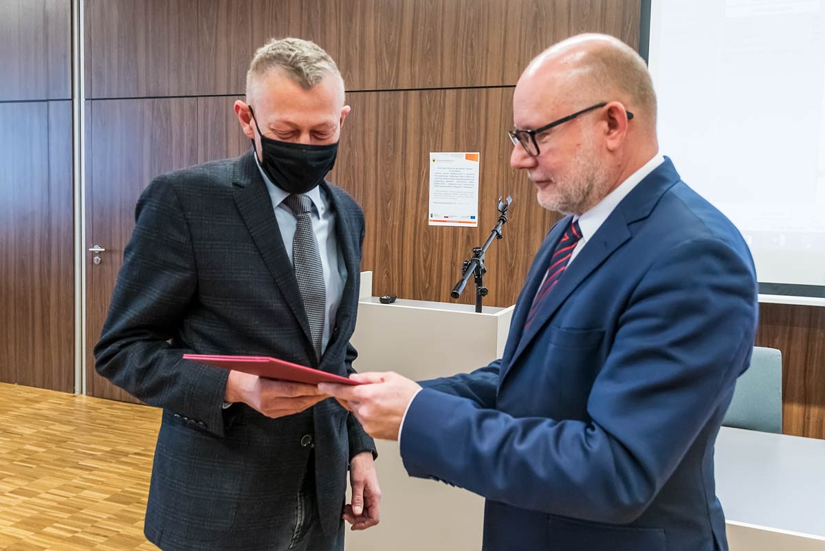 prof. J. Gburek