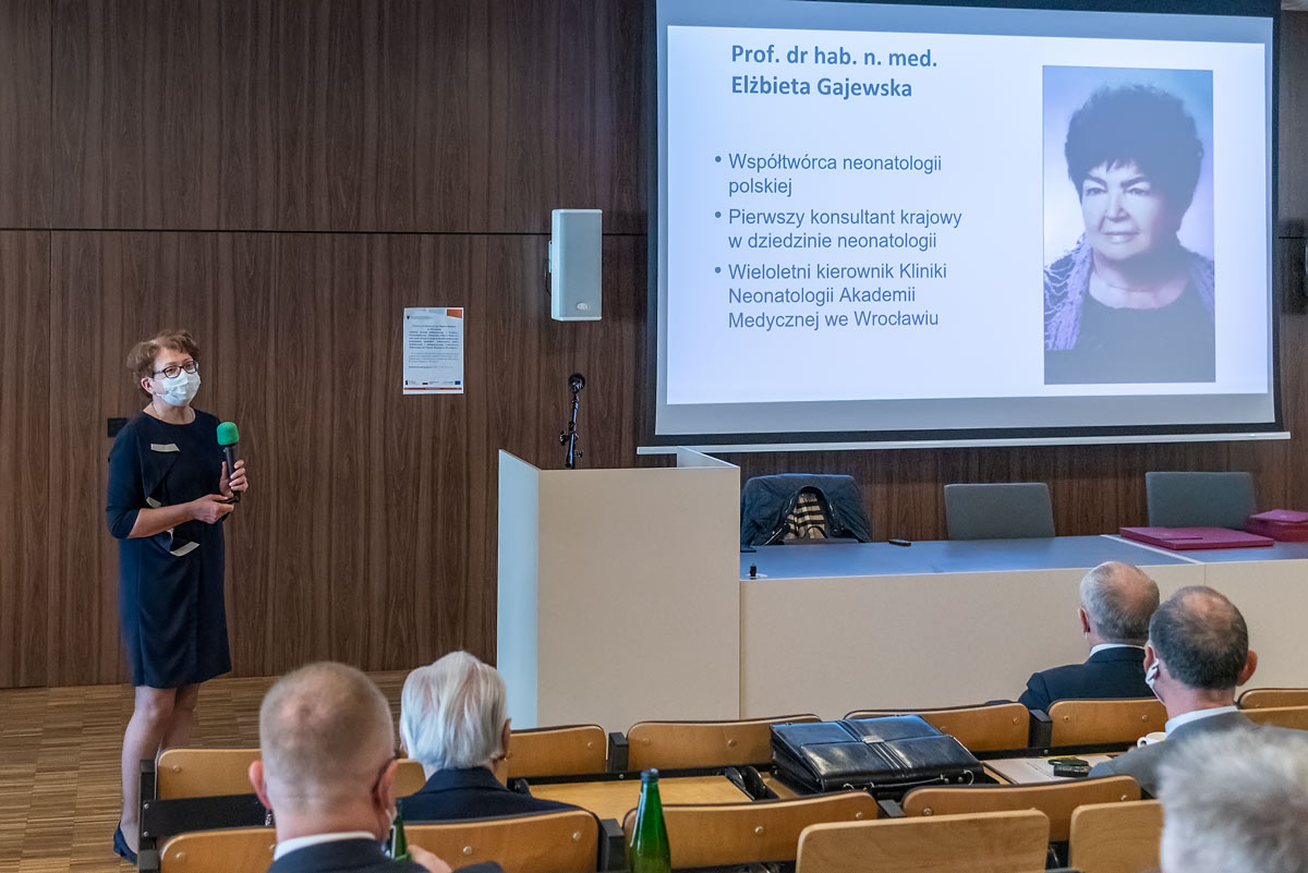 Prof. B. Królak-Olejnik