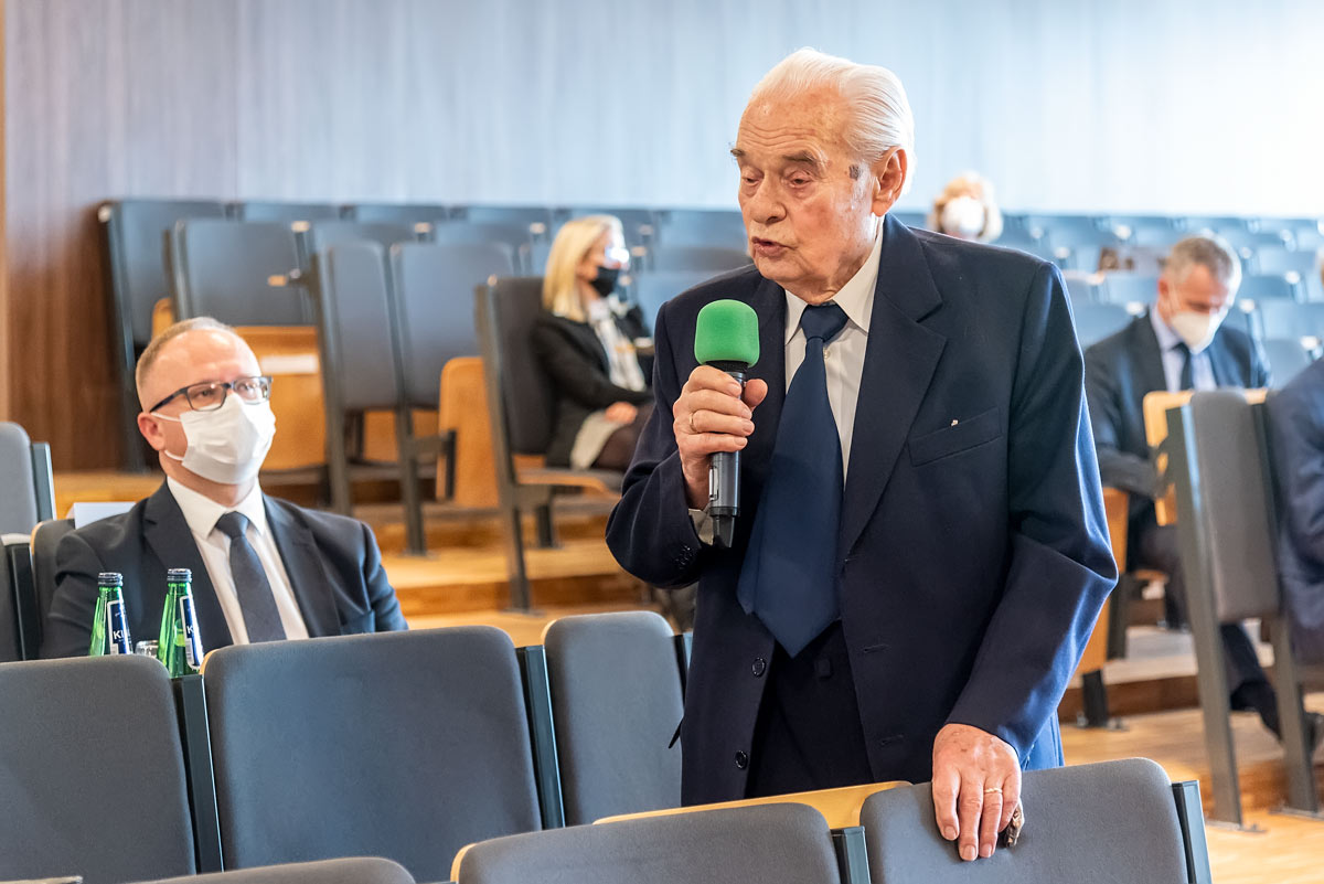 Prof. B. Łazarkiewicz