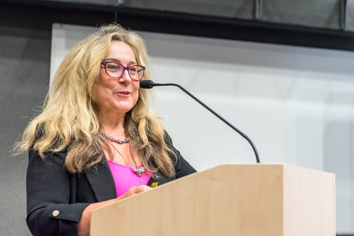 Prof. Ewa Carrier