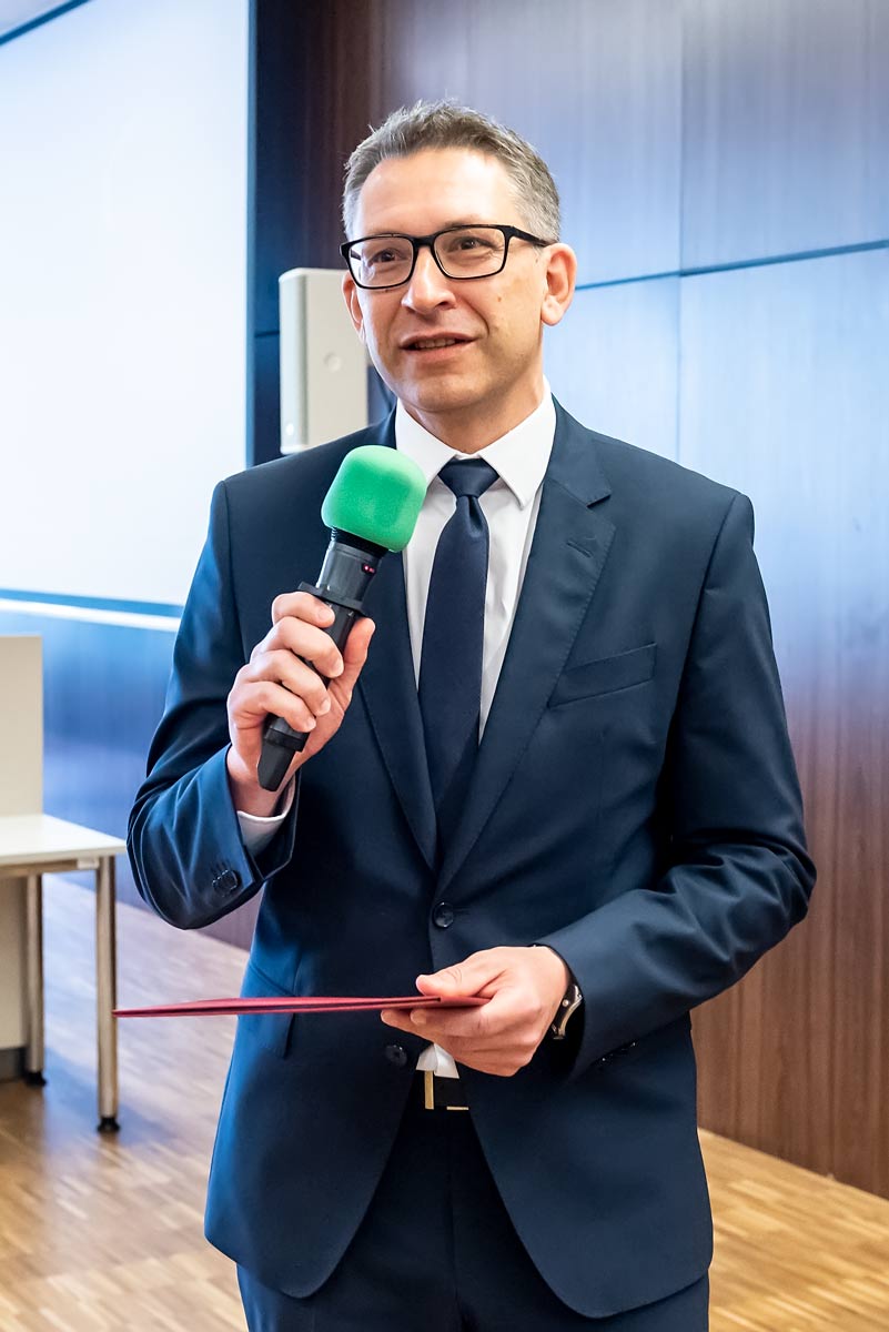 dr hab. Bartosz Małkiewicz