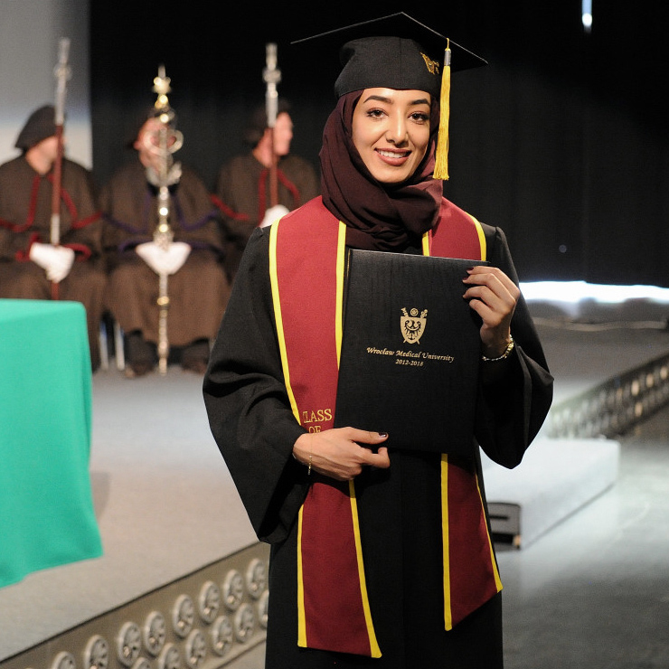 Absolwenci ED z certyfikatami | Uniwersytet Medyczny im. Piastów Śląskich we Wrocławiu