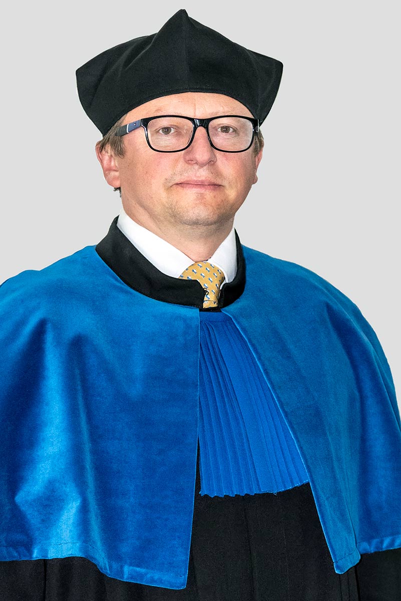 prof. dr hab. Robert Śmigiel