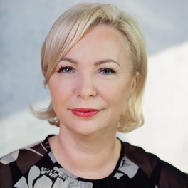 Izabella Uchmanowicz.jpg