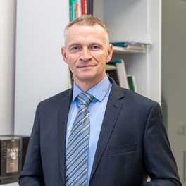 prof. Zymliński.jpg