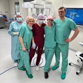 dr hab. Julia Rudno-Rudzińska z zespołem kwadrat.JPG