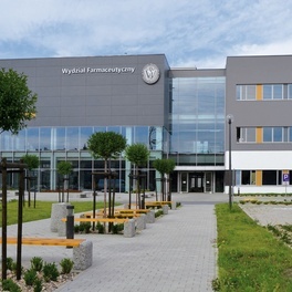 Farmacja kopia.jpg