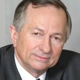 J.Pluta_małe.jpg