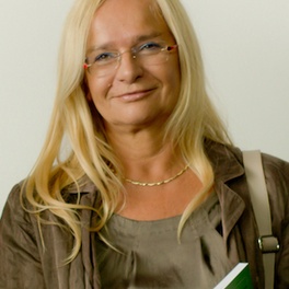 Prof. Marta Misiuk-Hojło.jpg