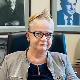 Prof. Misiuk-Hojło_ikona.jpg