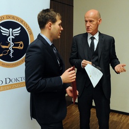 min. doktory.JPG