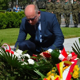 AZA_960700010051_0.JPG