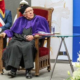 honoris2.jpeg