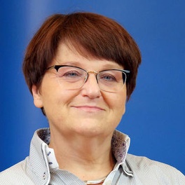 prof-Brygida-Knysz_02-small_0.jpg