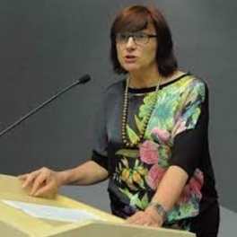 prof. wiela hojenska.jpg