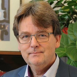 prof.Szenborn_portret.jpg