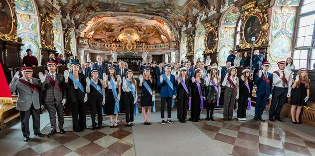 gaudeamus igitur.jpeg