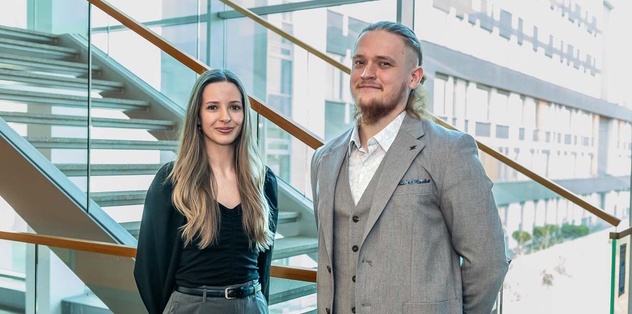 asystentem slider.jpg