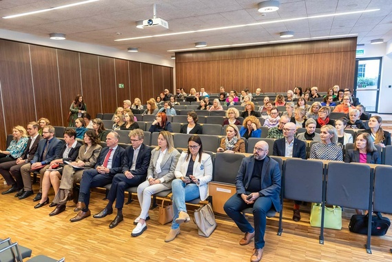 erasmus4.jpeg