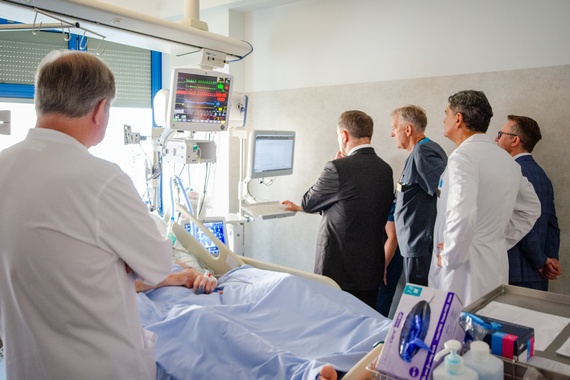 Wiceminister Kos w USK anestezjologia