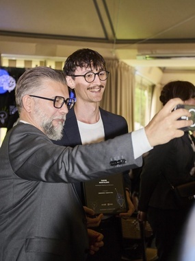 profesor-chce-selfie-1024x1536 (1).jpg