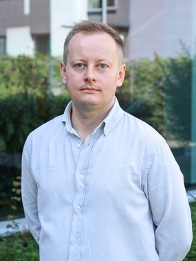 Maciej Nowak pion.JPG