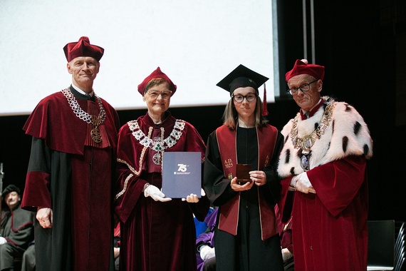 od lewej prof. Rober Zymliński prof. Agnieszka Piwowar lek. Natalia Staszko prof. Piotr Ponikowski.jpg