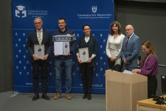 Nagrody i wyróżnienia im prof Brossa 25-07.jpg