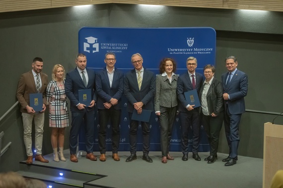 Nagrody i wyróżnienia im prof Brossa 25-14.jpg