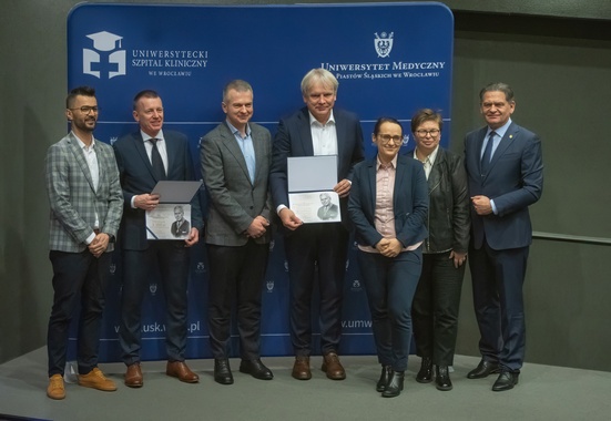 Nagrody i wyróżnienia im prof Brossa 25-15.jpg