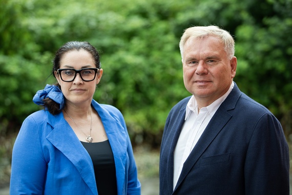 dr hab. Magdalena Zemelka-Wiącek, prof. UMW i prof. Marek Jutel.jpg